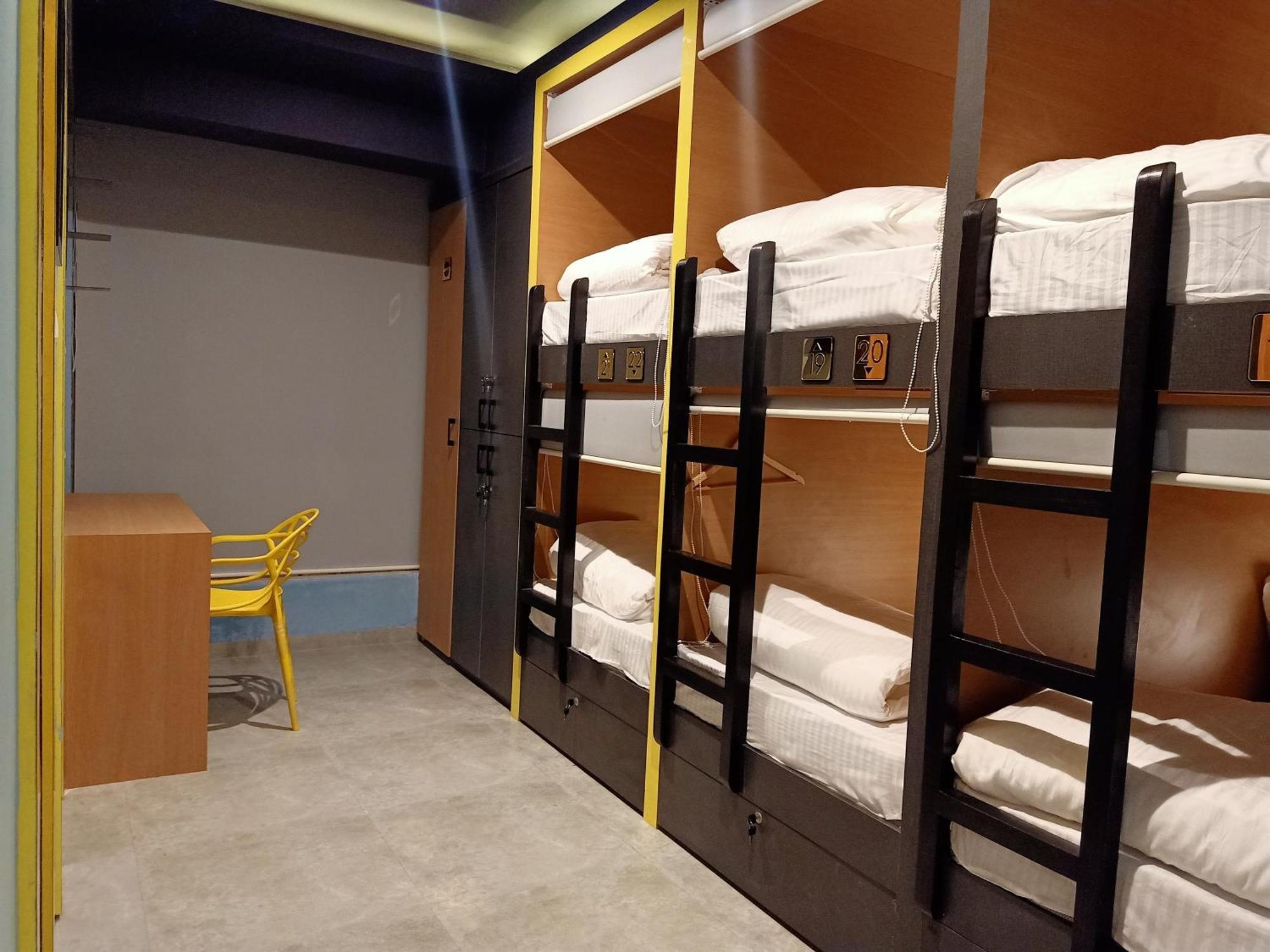 Stay Villa Hostel For Male And Female Мумбай Екстериор снимка