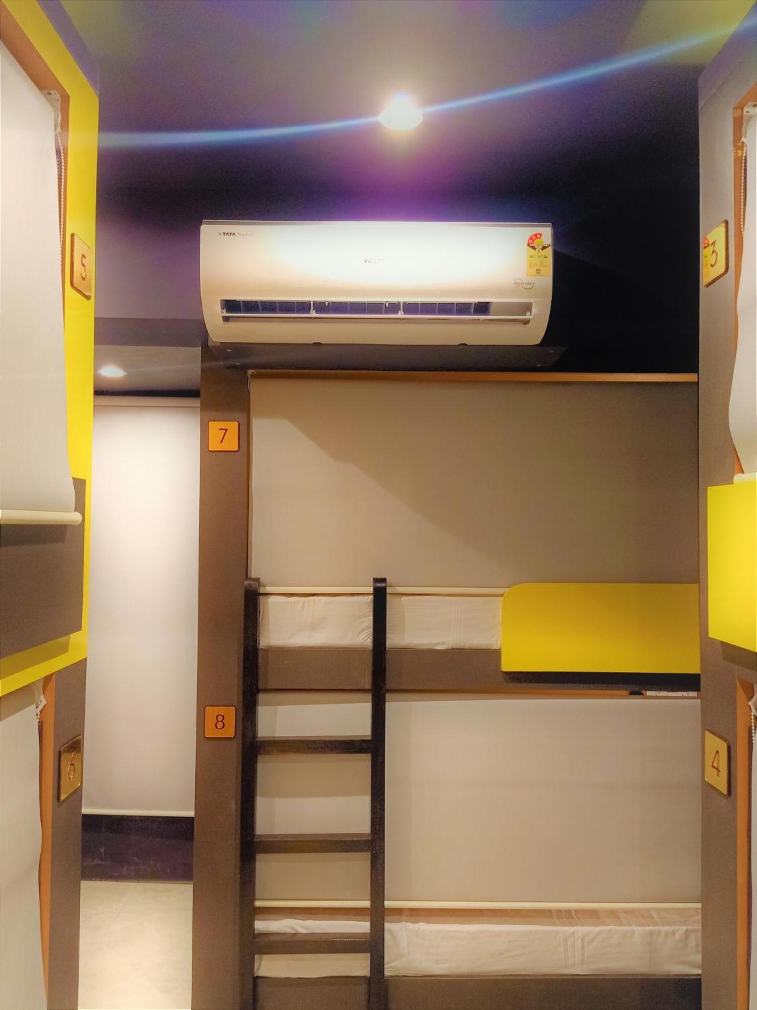 Stay Villa Hostel For Male And Female Мумбай Екстериор снимка