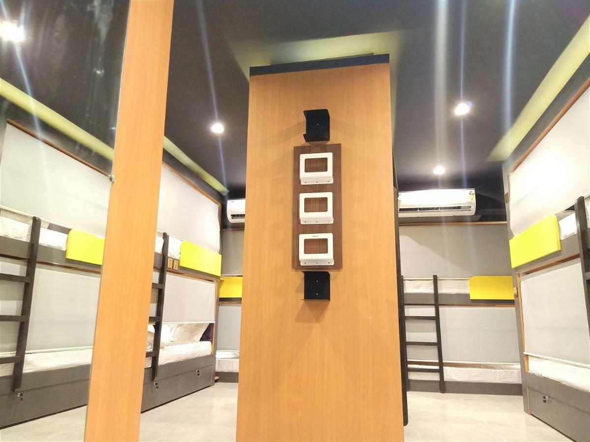 Stay Villa Hostel For Male And Female Мумбай Екстериор снимка